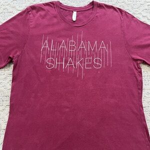 🎸 '16 Alabama Shakes Band Retro Feel Burgundy Color Text Vertical Line Tee